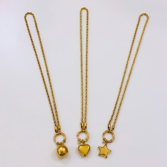 CHARM LUXE NECKLACE